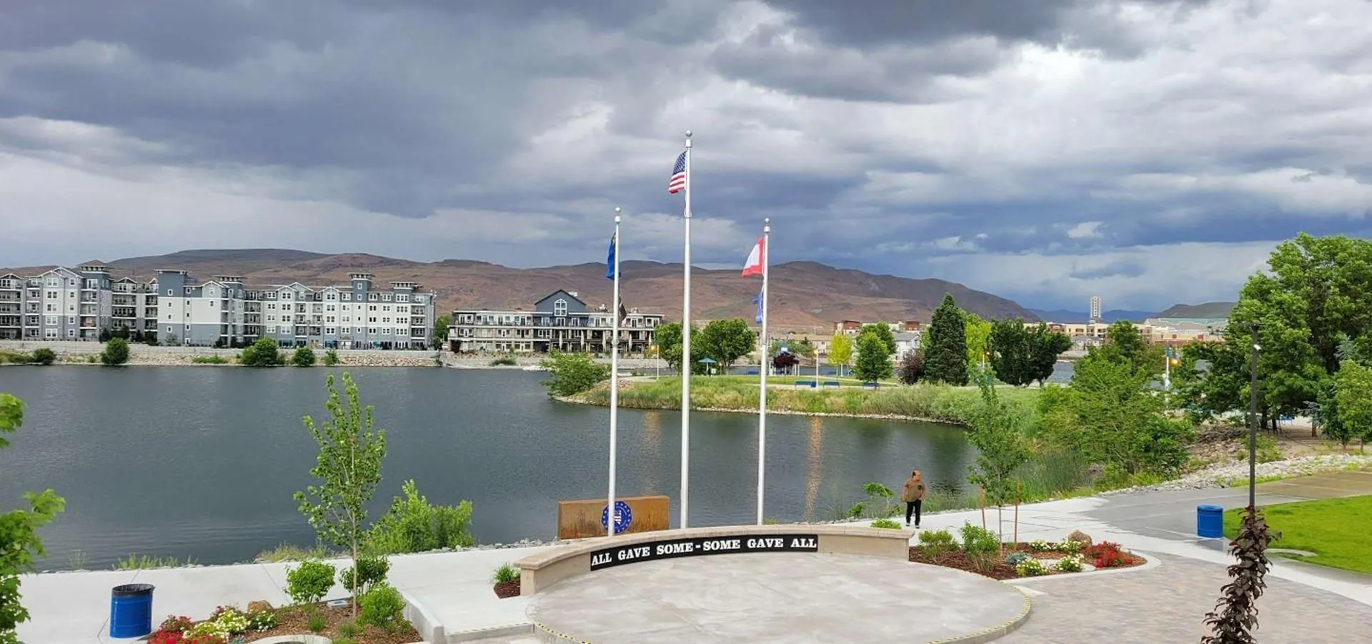 Apartment Designer Apt With Jacuzzi, Pool & Mountain Views Sparks United States